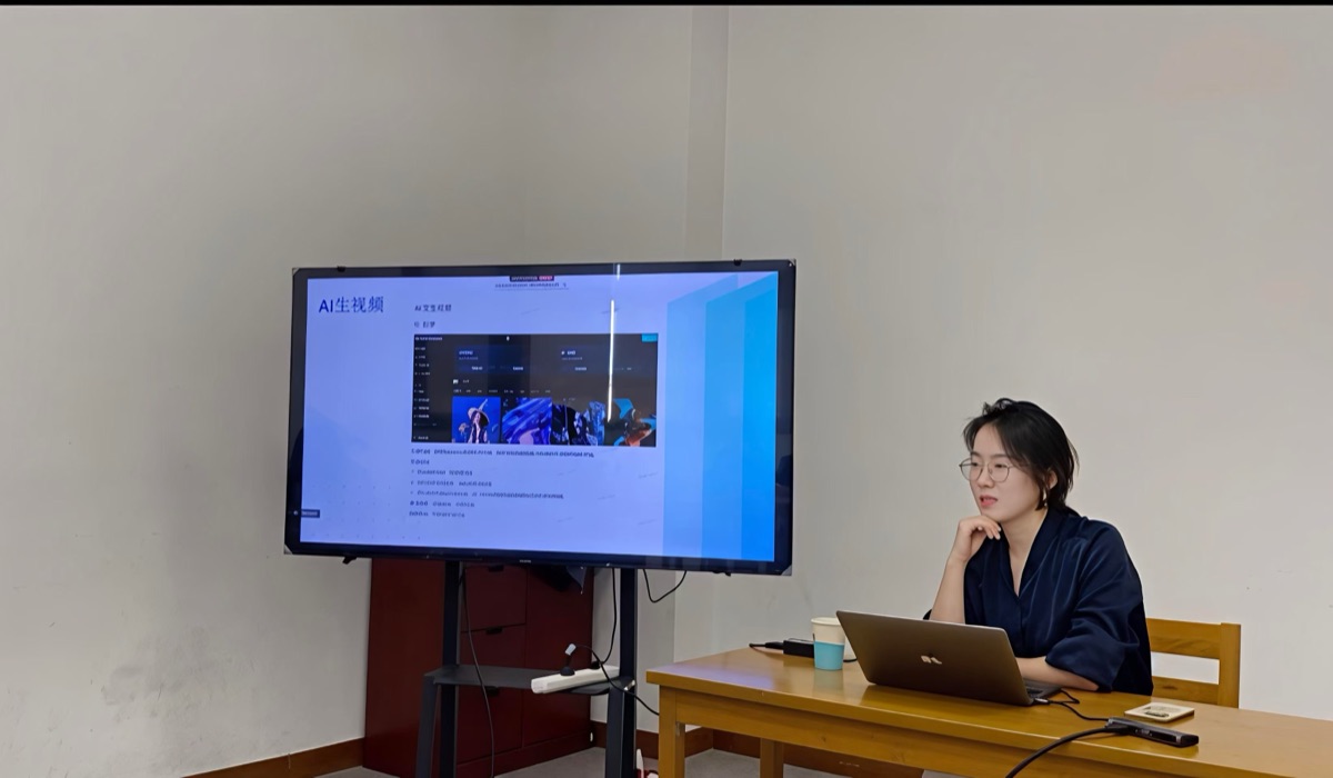 社区讲师进行流量运营主题分享